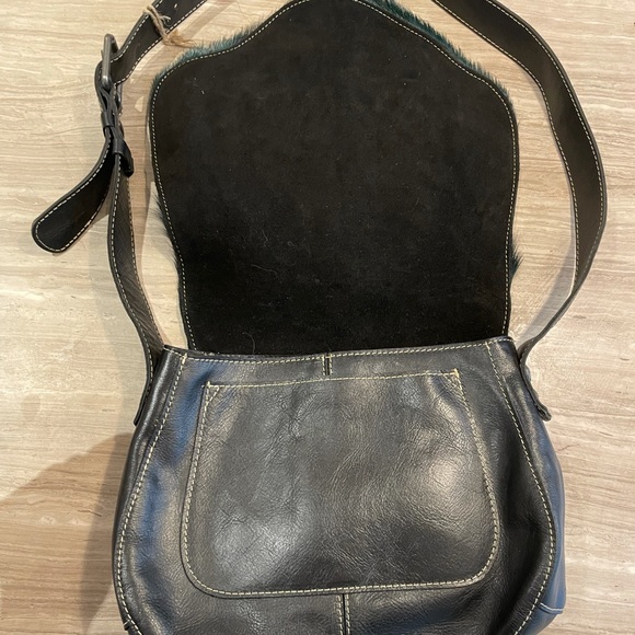 Absolutely GORGEOUS Patricia Nash purse. Dark turquoise fur with black leather. - Picture 2 of 9